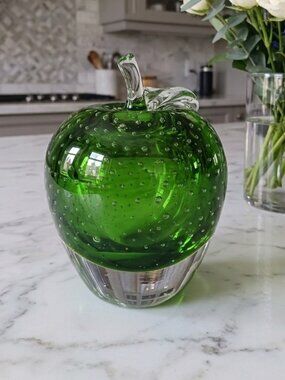 Vintage Green Art Glass Apple Murano Style Paperweight Bullicante Bubbles
